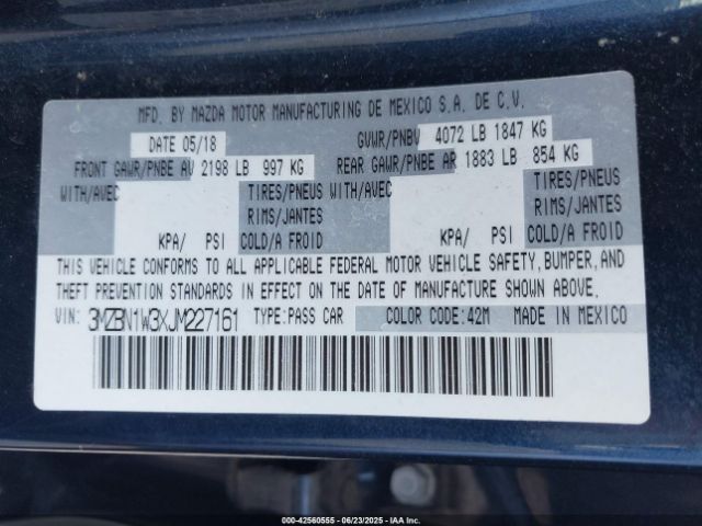2018 MAZDA MAZDA3 3MZBN1W3XJM227161 Photo 8