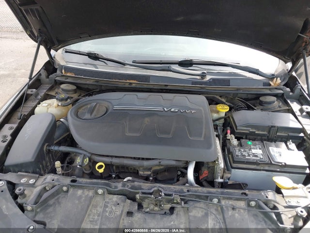 Chrysler 2015 2015 1C3CCCBGXFN682885 Image 10