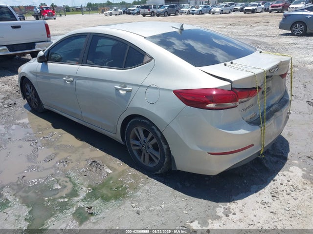 5NPD84LF9HH004242 Hyundai 2017
