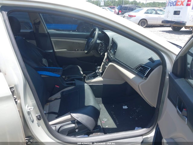 5NPD84LF9HH004242 Hyundai 2017