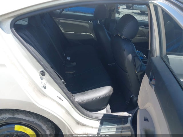 5NPD84LF9HH004242 Hyundai 2017