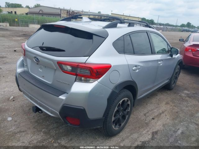 2021 SUBARU CROSSTREK JF2GTAEC6M8213820 Photo 3