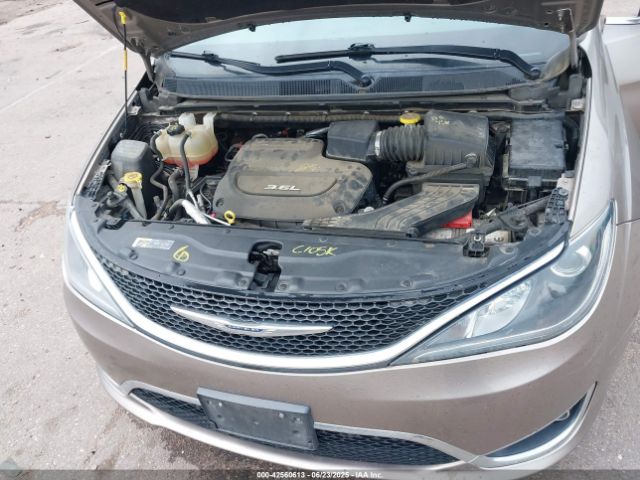 2018 CHRYSLER PACIFICA 2C4RC1BG9JR102368 Photo 9