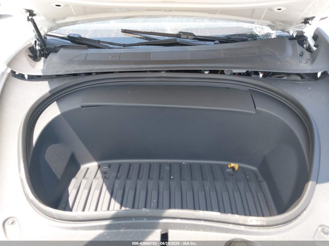 2024 TESLA MODEL 3 5YJ3E1EA5RF742009 Photo 9