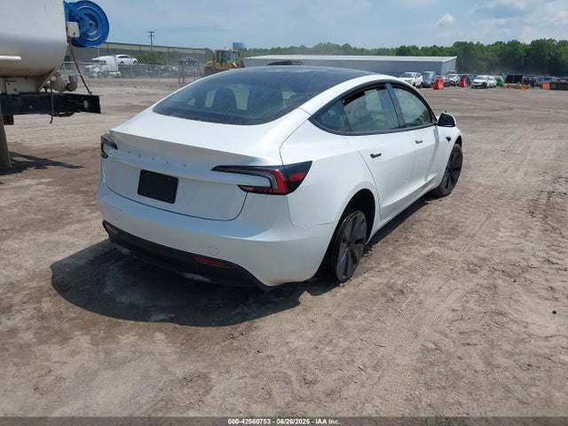 2024 TESLA MODEL 3 5YJ3E1EA5RF742009 Photo 3