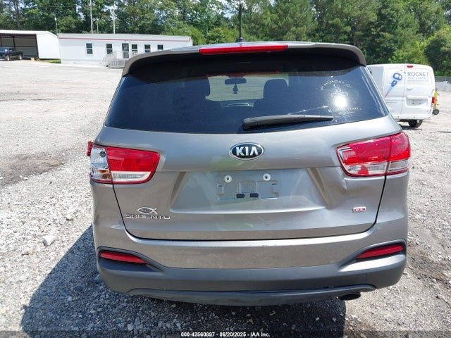 5XYPG4A38HG275907 KIA Sorento
