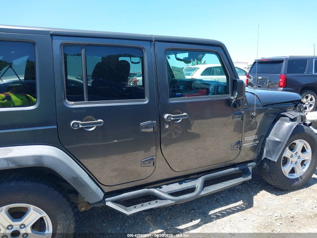 42560931 :رقم المزاد ، 1C4BJWDG0HL678239 vin ، 2017 Jeep Wrangler Unlimited Sport 4x4 مزاد بيع