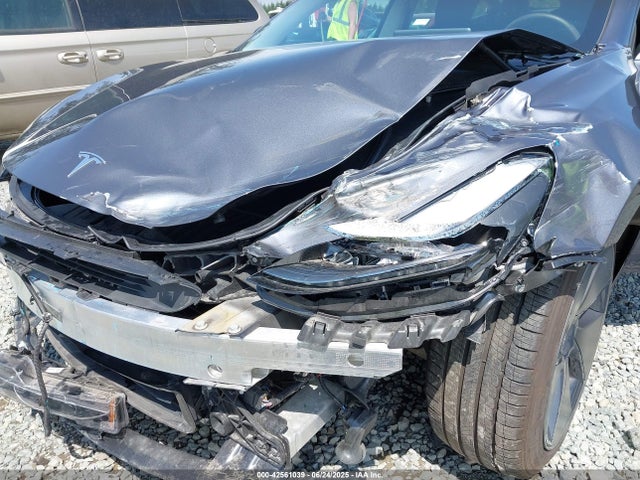 2023 TESLA MODEL 3 5YJ3E1EA6PF664045 Photo 5