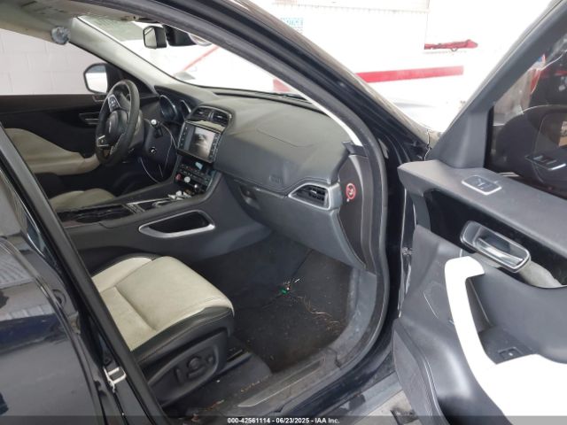 2017 JAGUAR F-PACE SADCL2BV7HA063633 Photo 4