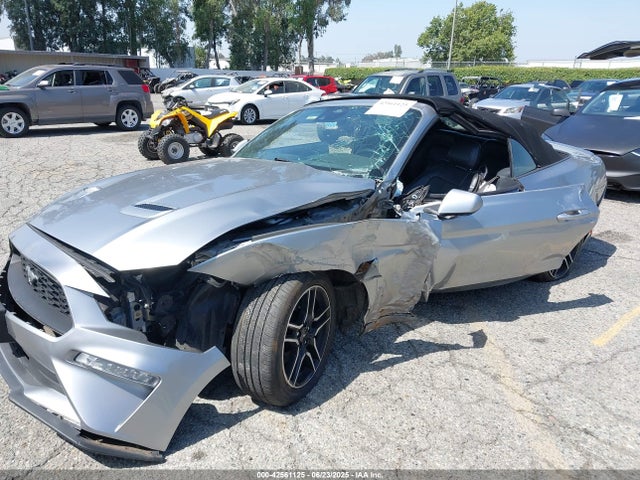 1FATP8UH2M5120162 Ford 2021