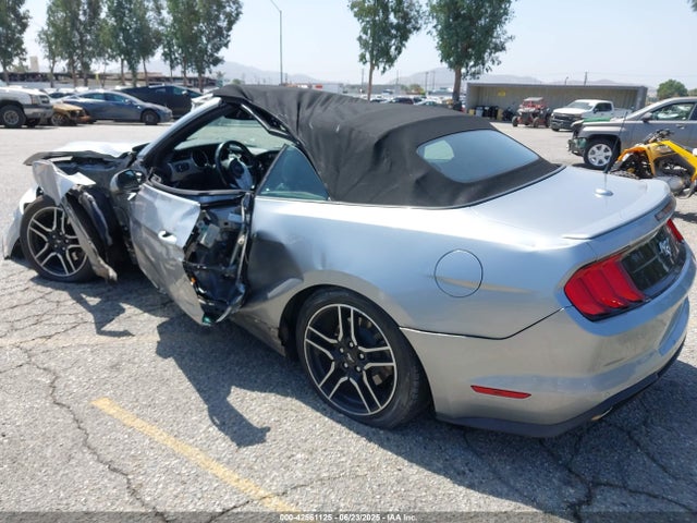 1FATP8UH2M5120162 Ford 2021