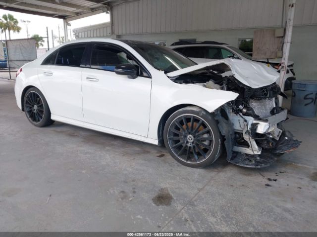 2021 MERCEDES-BENZ A 220 W1K3G4EB8MJ267581
