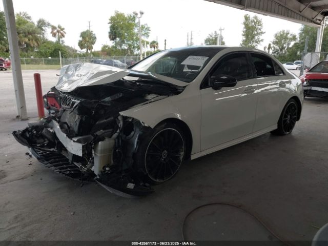 2021 MERCEDES-BENZ A 220 W1K3G4EB8MJ267581 Photo 1