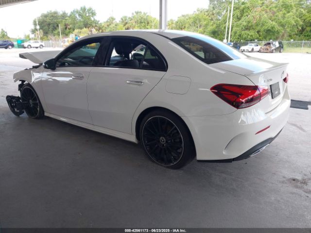 2021 MERCEDES-BENZ A 220 W1K3G4EB8MJ267581 Photo 2