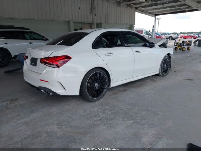 2021 MERCEDES-BENZ A 220 W1K3G4EB8MJ267581 Photo 3