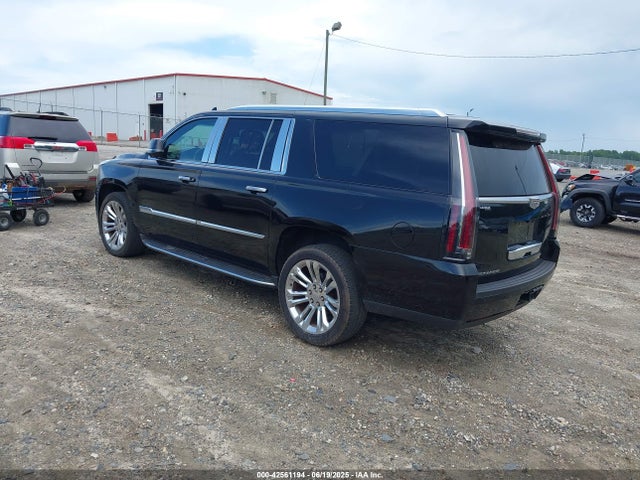 2017 CADILLAC ESCALADE ESV 1GYS4HKJ4HR120256 Photo 2