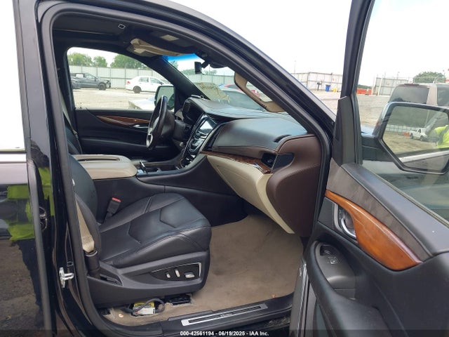 2017 CADILLAC ESCALADE ESV 1GYS4HKJ4HR120256 Photo 4