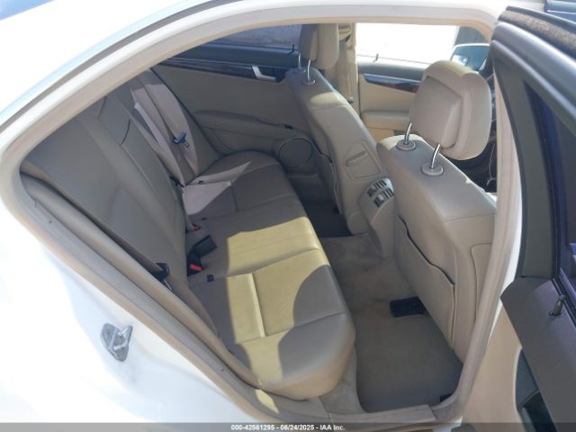 2013 MERCEDES-BENZ C 250 WDDGF4HB9DR249706 Photo 7