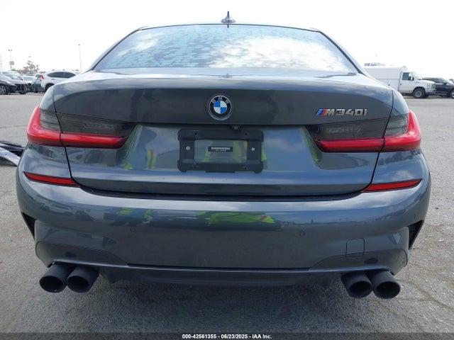 3MW5U7J01M8B86898 BMW M340I