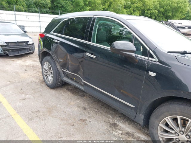 2017 CADILLAC XT5 1GYKNBRS9HZ123825 Photo 5