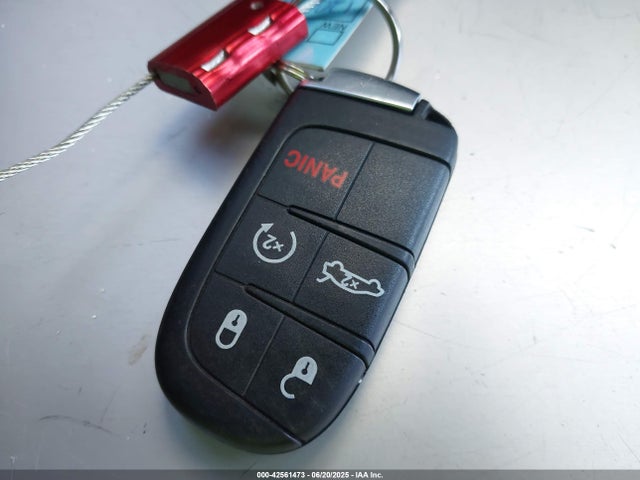 2C3CDXGJ7LH120696 Dodge 2020