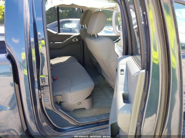 1N6AD0ER2FN737497 Nissan 2015
