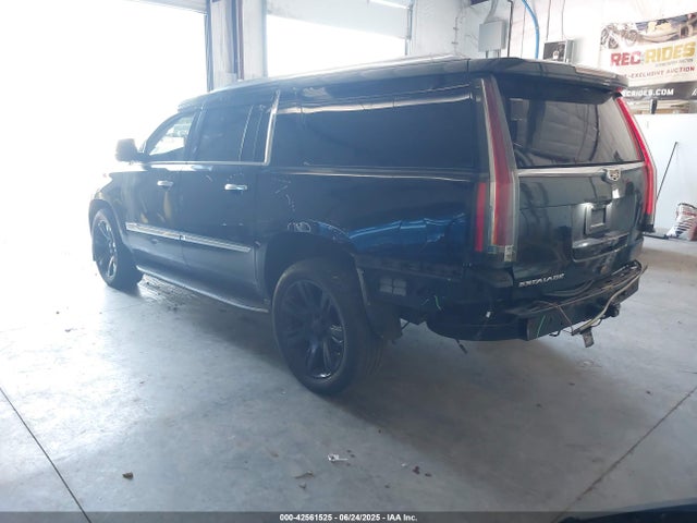 2017 CADILLAC ESCALADE ESV 1GYS4HKJ4HR292710 Photo 2