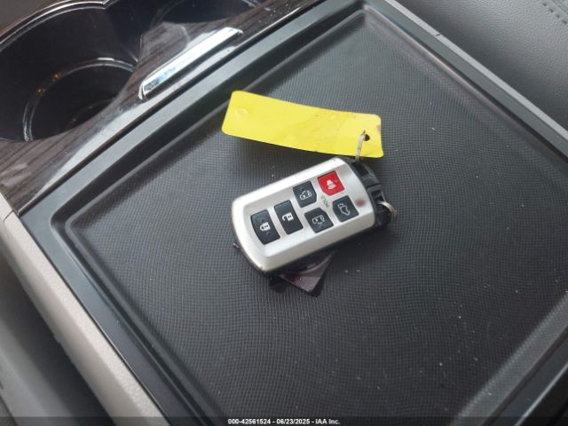 2017 TOYOTA SIENNA 5TDYZ3DC1HS778458 Photo 10