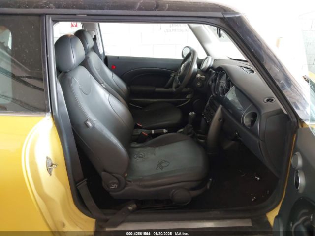 2003 MINI COOPER WMWRC33443TJ51146 Photo 4