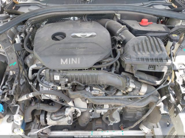 2016 MINI CLUBMAN WMWLN5C52G2E29982 Photo 9