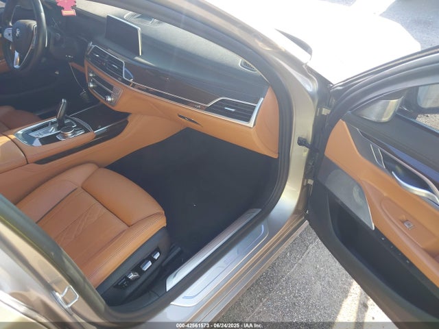 BMW 740LI 2022 WBA7T2C05NCH19232 Image 5