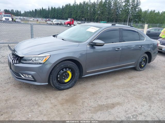 2017 VOLKSWAGEN PASSAT 1VWBT7A30HC037641 Photo 1