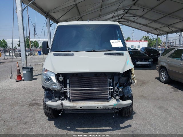 WDZFE7CD8HP512871 Mercedes-Benz om642