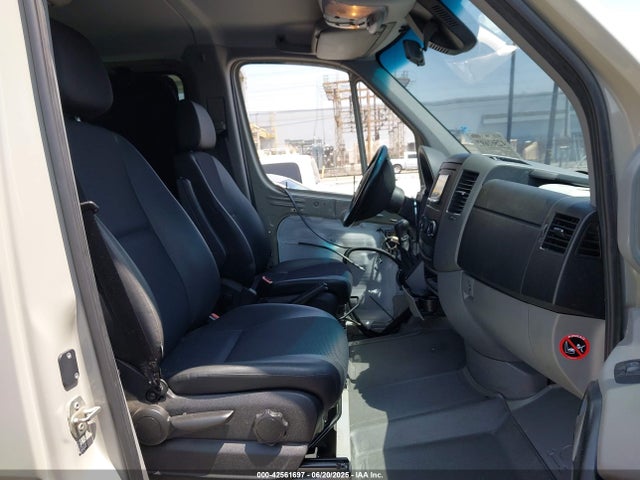 WDZFE7CD8HP512871 Mercedes-Benz om642