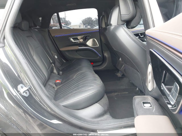 W1KCG2DB0PA032988 Mercedes-Benz ed