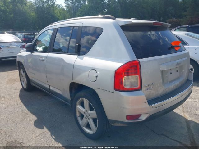 2011 JEEP COMPASS 1J4NF5FB5BD248048 Photo 2