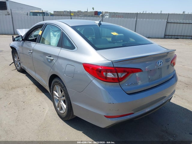 5NPE24AF9HH530976 Hyundai 2017