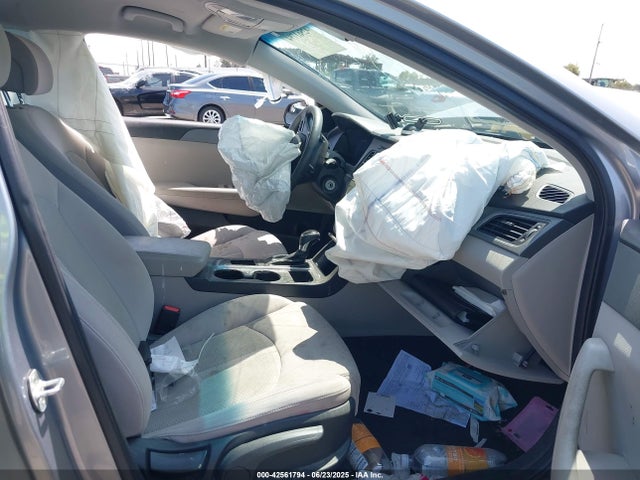 5NPE24AF9HH530976 Hyundai 2017