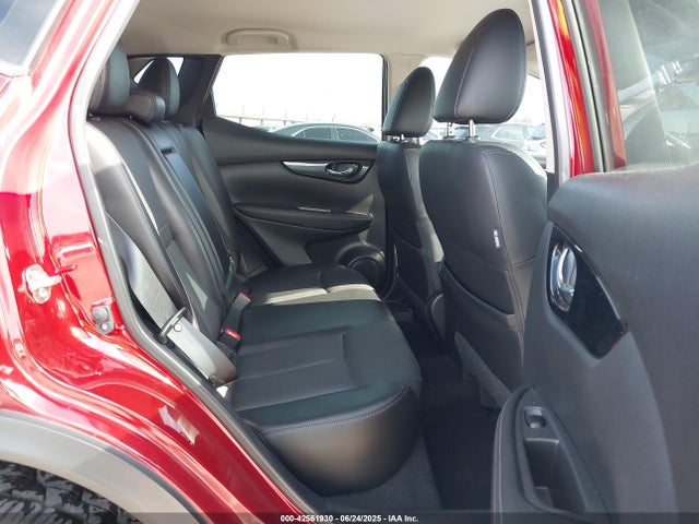 JN1BJ1CP7KW224633 Nissan 2019