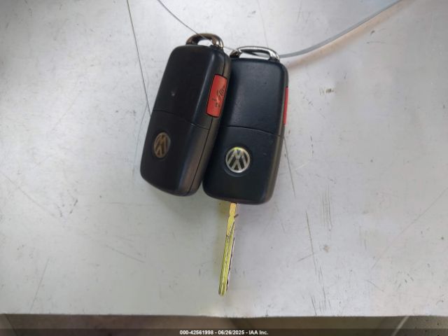 1VWAT7A35EC117895 Volkswagen 2014