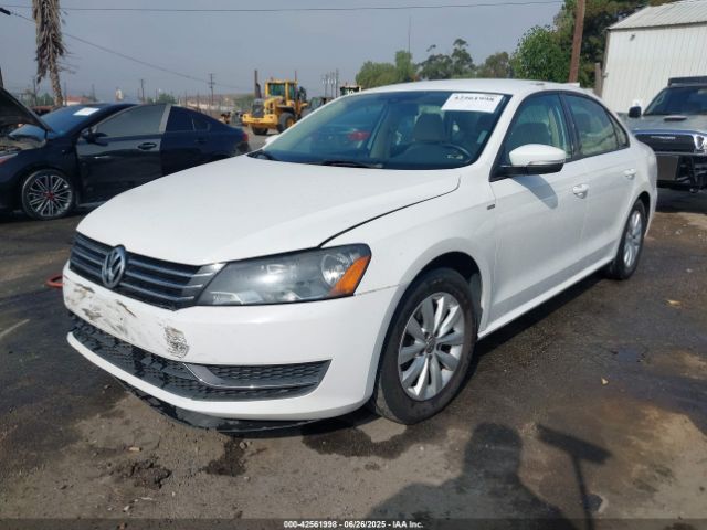 1VWAT7A35EC117895 Volkswagen 2014