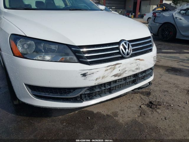 1VWAT7A35EC117895 Volkswagen 2014