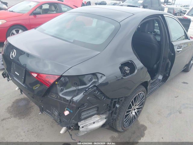 W1KAF4GB8PR144957 Mercedes-Benz m254