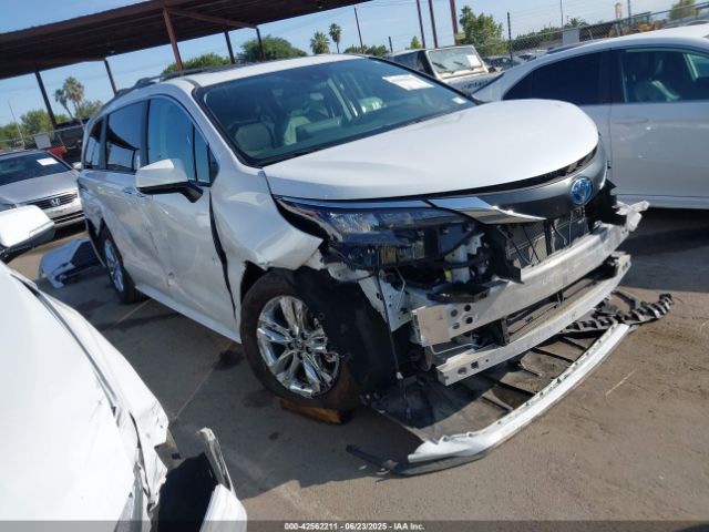 2024 TOYOTA SIENNA 5TDJSKFC0RS151037