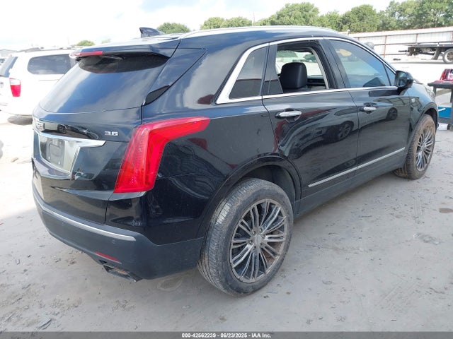 2018 CADILLAC XT5 1GYKNFRS4JZ177059 Photo 3