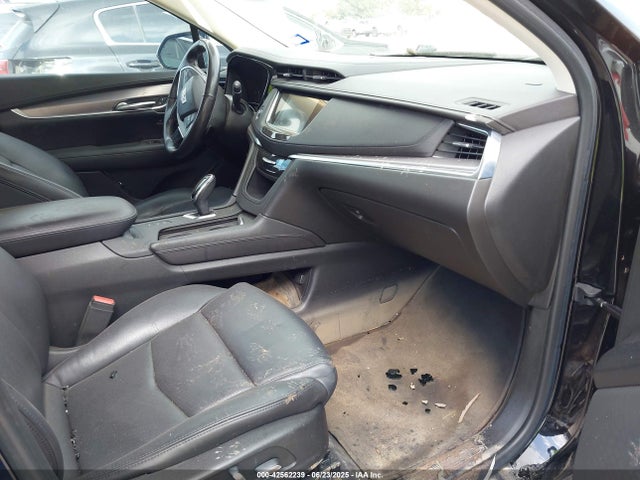 2018 CADILLAC XT5 1GYKNFRS4JZ177059 Photo 4