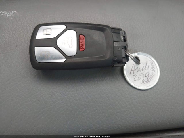2019 AUDI A5 WAUENCF53KA029708 Photo 10