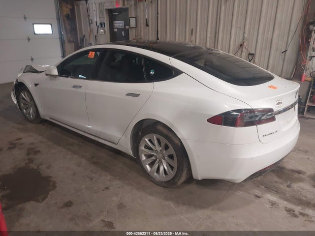 2018 TESLA MODEL S 5YJSA1E22JF293103 Photo 2