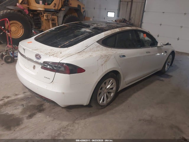 2018 TESLA MODEL S 5YJSA1E22JF293103 Photo 3