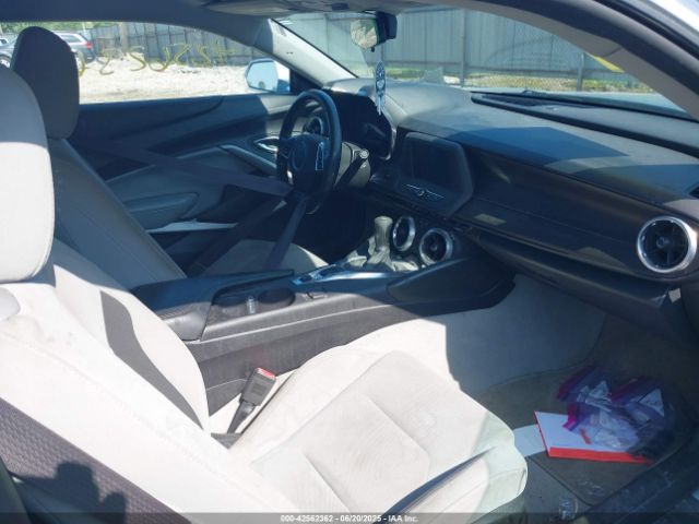 2017 CHEVROLET CAMARO 1G1FA1RS7H0172077 Photo 4
